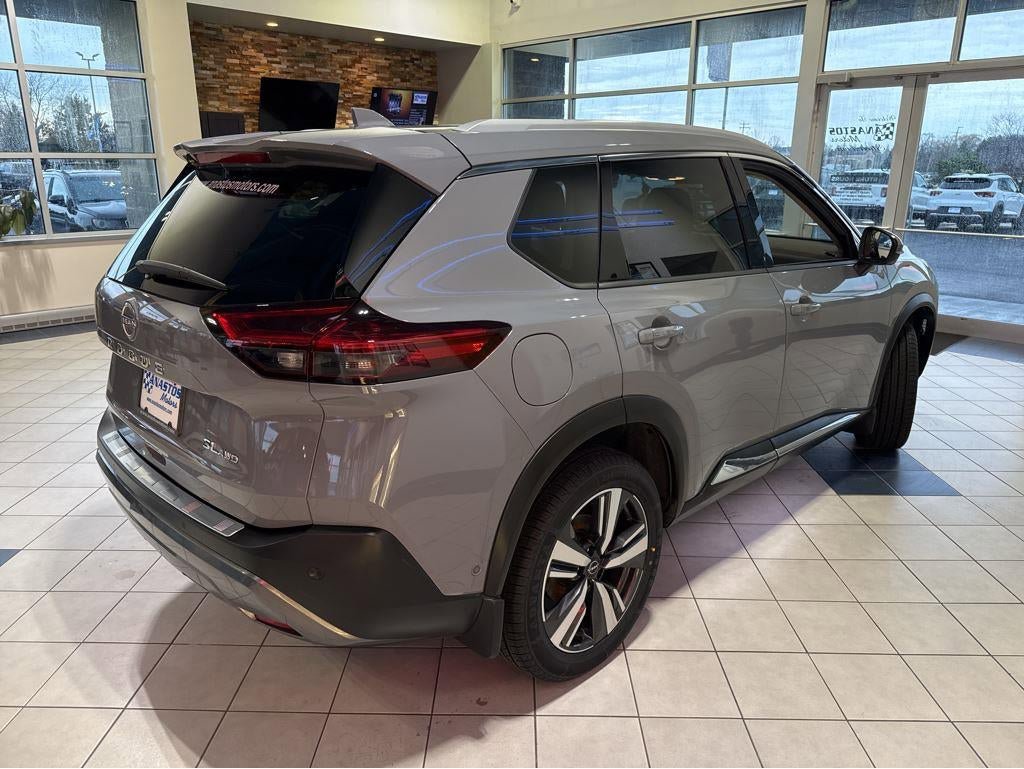 Used 2022 Nissan Rogue SL w/ SL Premium Package AWD/4WD image 12
