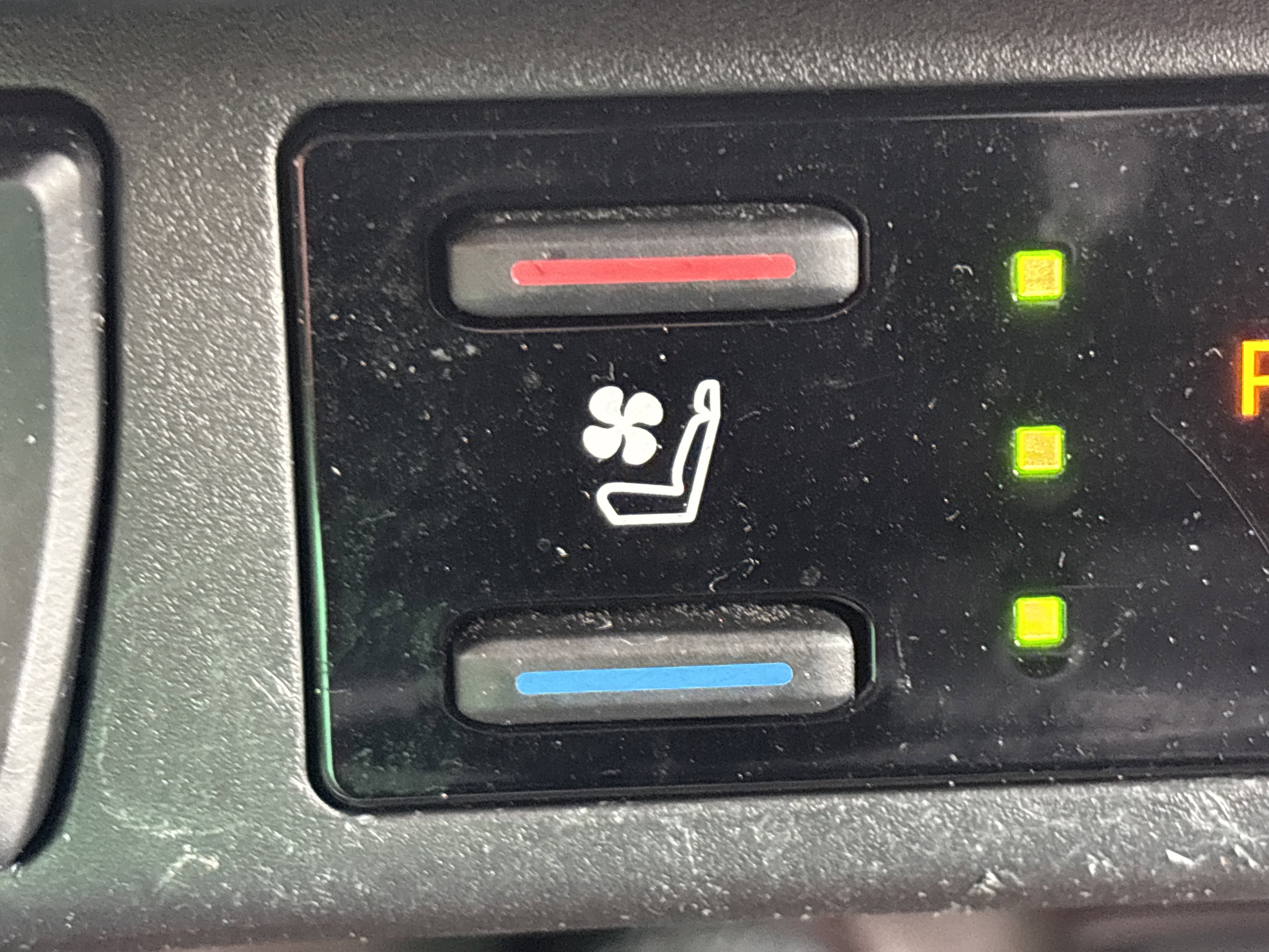 Used 2021 Toyota RAV4 Limited w/ Limited Grade Weather Package AWD/4WD image 29