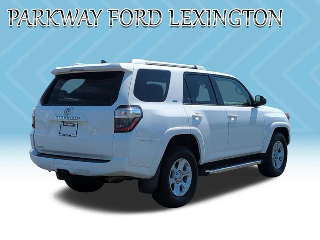 Used 2016 Toyota 4Runner SR5 image 5