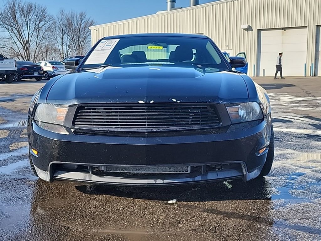Used 2012 Ford Mustang GT image 2