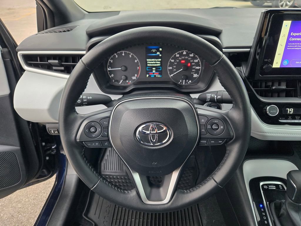 Used 2025 Toyota Corolla SE image 36