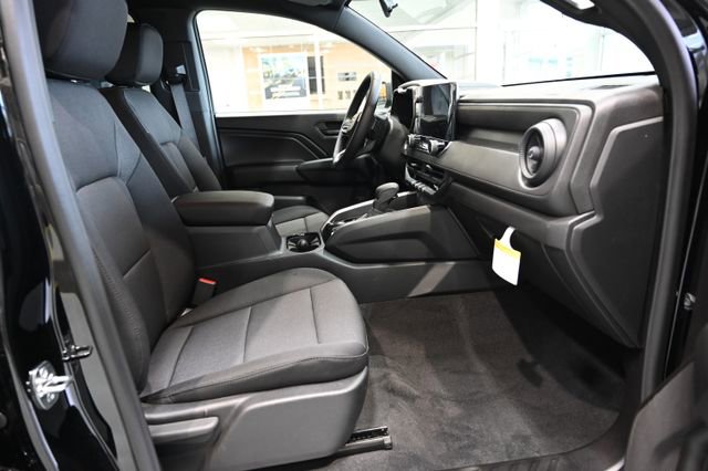 New 2026 Chevrolet Colorado W/T w/ WT Custom Package AWD/4WD image 12