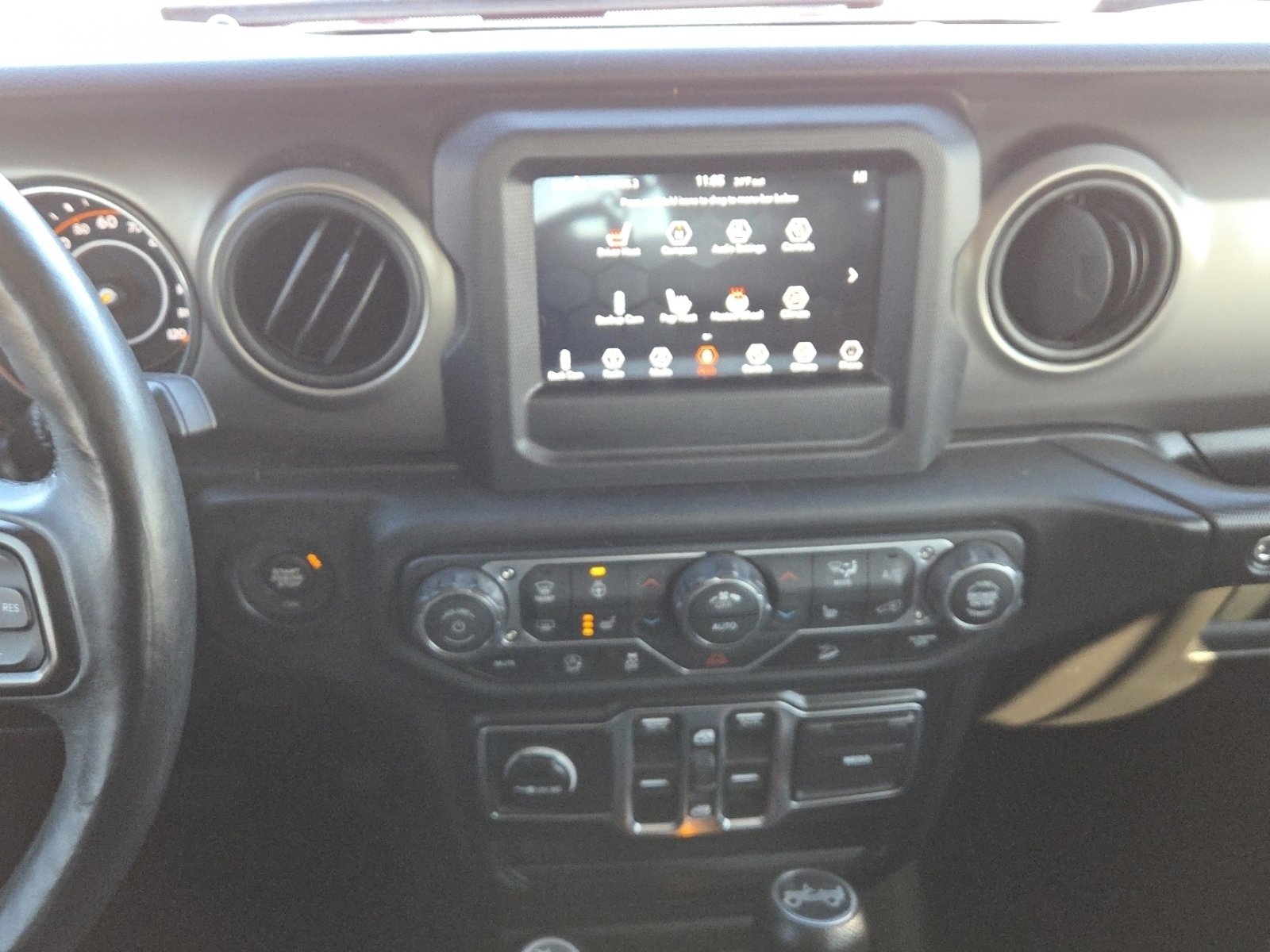 Used 2018 Jeep Wrangler Unlimited Sport S image 27