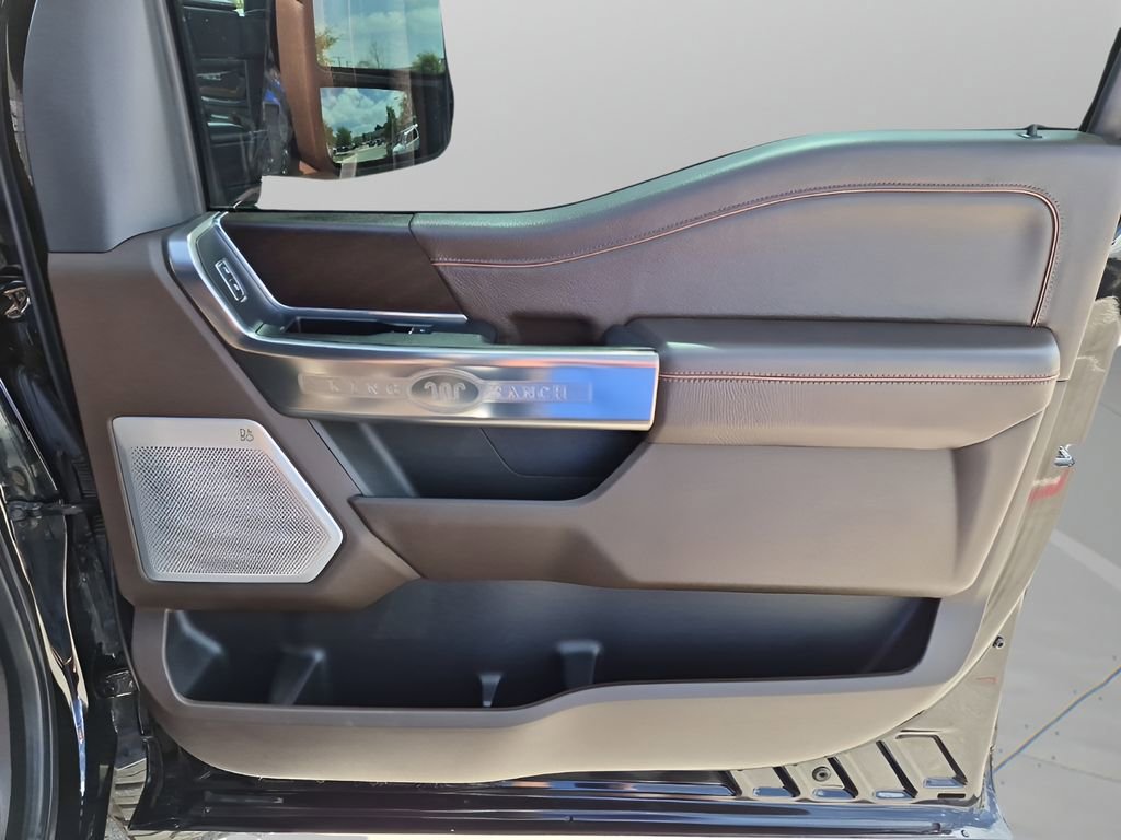 Used 2023 Ford F250 King Ranch image 13