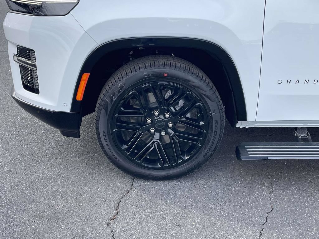 New 2026 Jeep Grand Wagoneer Limited AWD/4WD image 10