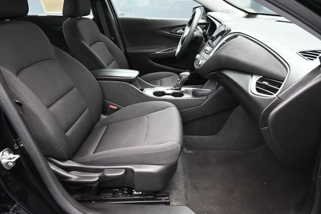 Used 2025 Chevrolet Malibu LT FWD image 29