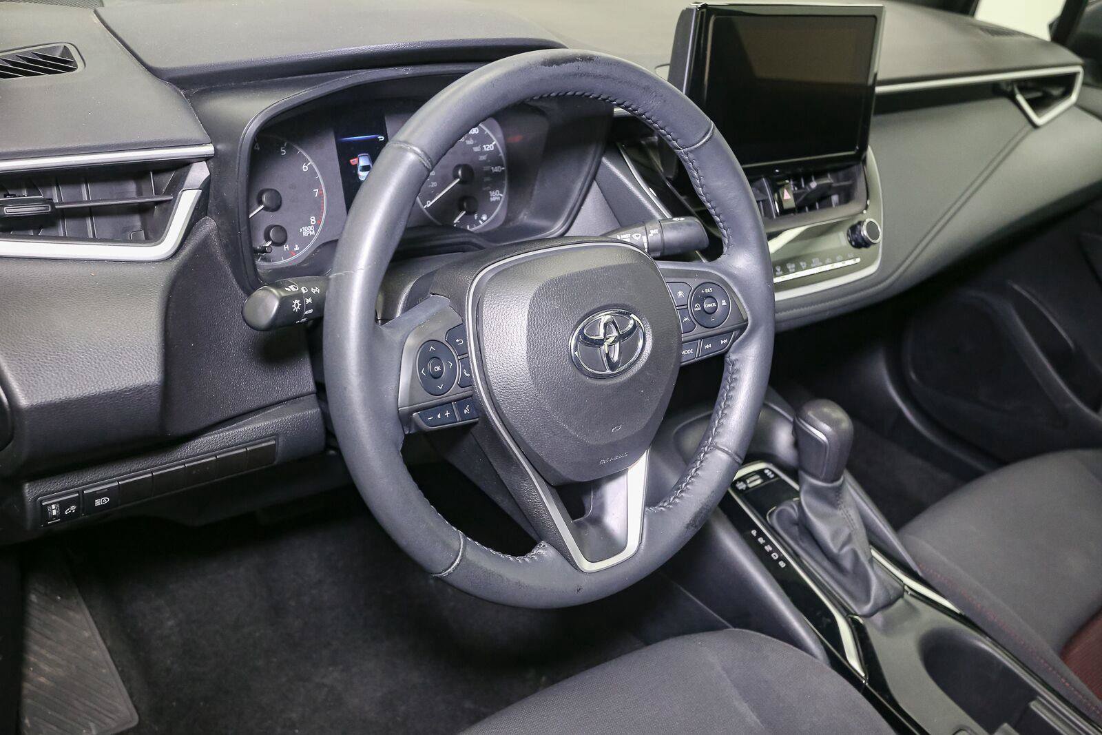 Used 2023 Toyota Corolla SE w/ SE Premium Package FWD image 22