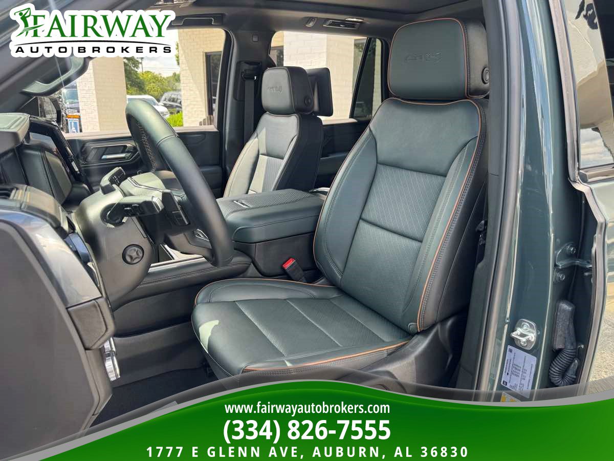 Used 2026 GMC Yukon AT4 w/ AT4 Premium Plus Package AWD/4WD image 10