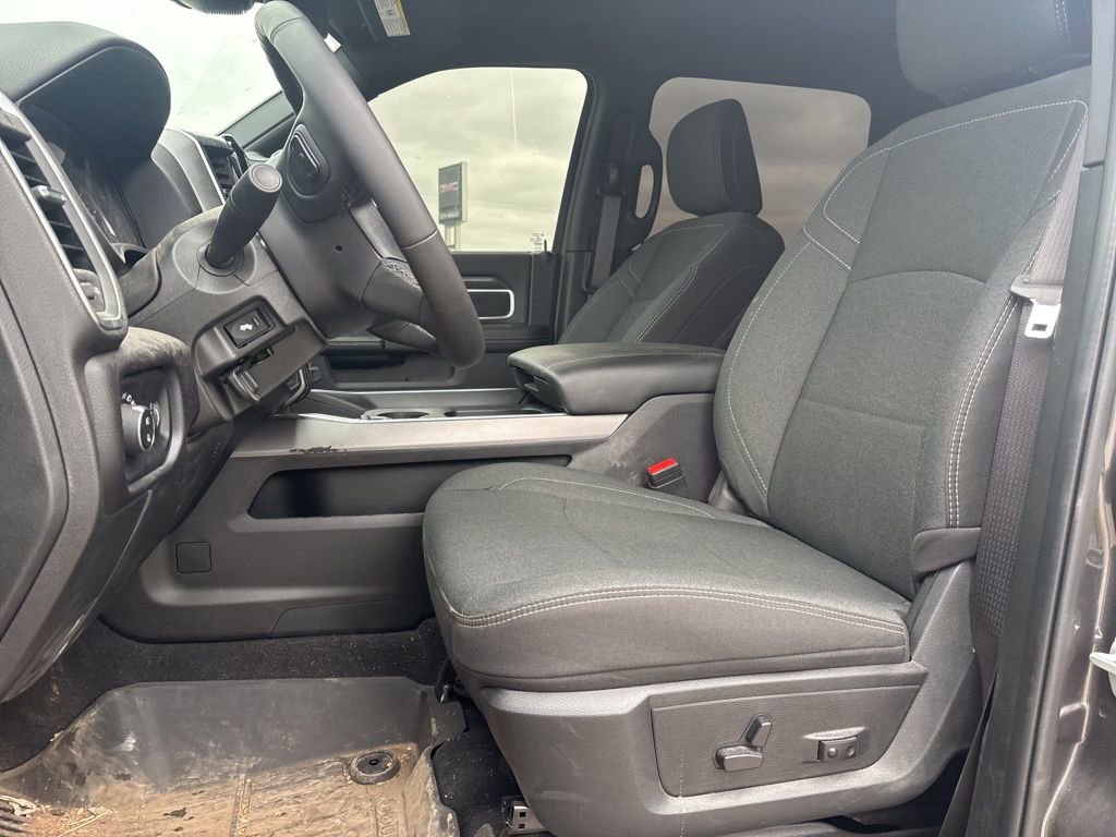 Used 2025 RAM 3500 Lone Star image 7