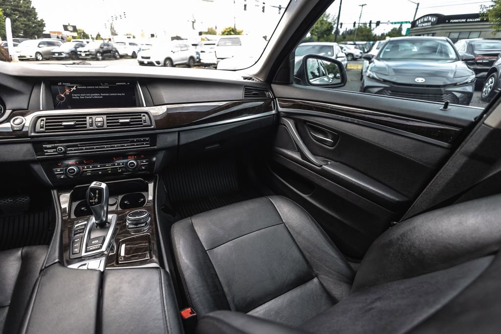 Used 2015 BMW 528i xDrive Sedan AWD/4WD image 22