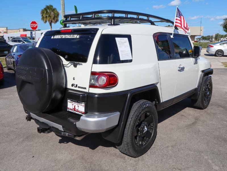 Used 2014 Toyota FJ Cruiser 4WD w/ Upgrade Package image 7