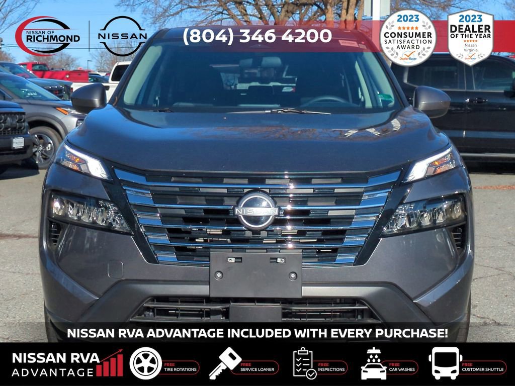 Used 2025 Nissan Rogue SV image 10