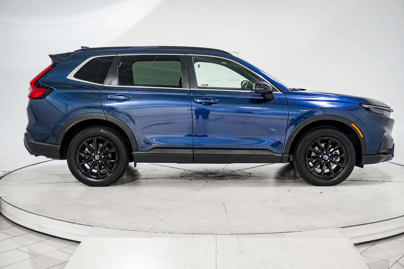 Used 2024 Honda CR-V Sport image 11