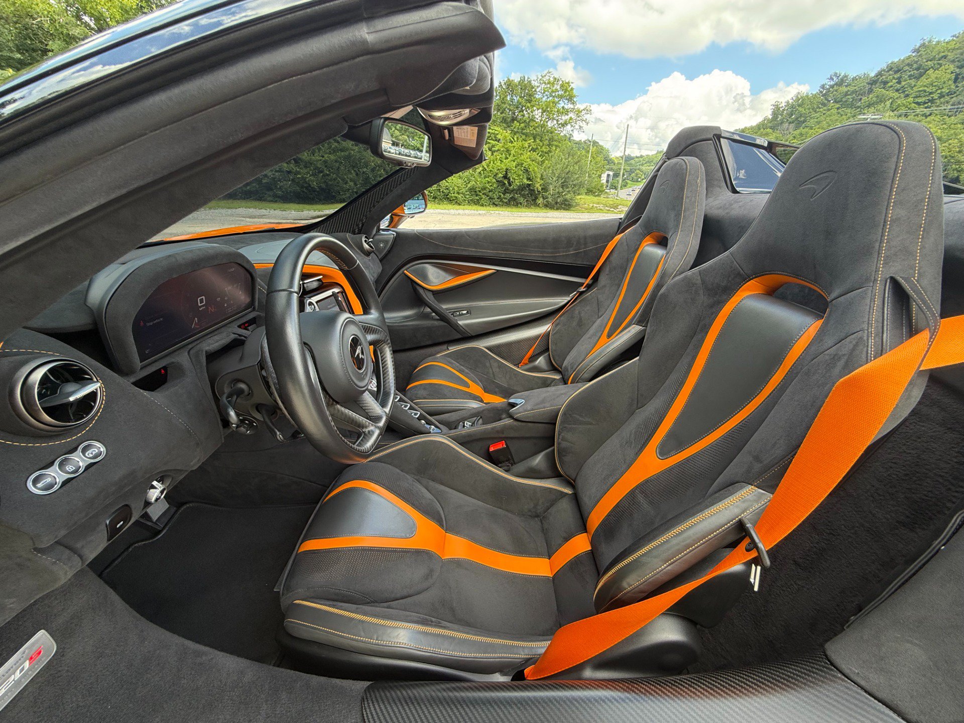 Used 2021 McLaren 720S Performance RWD image 39