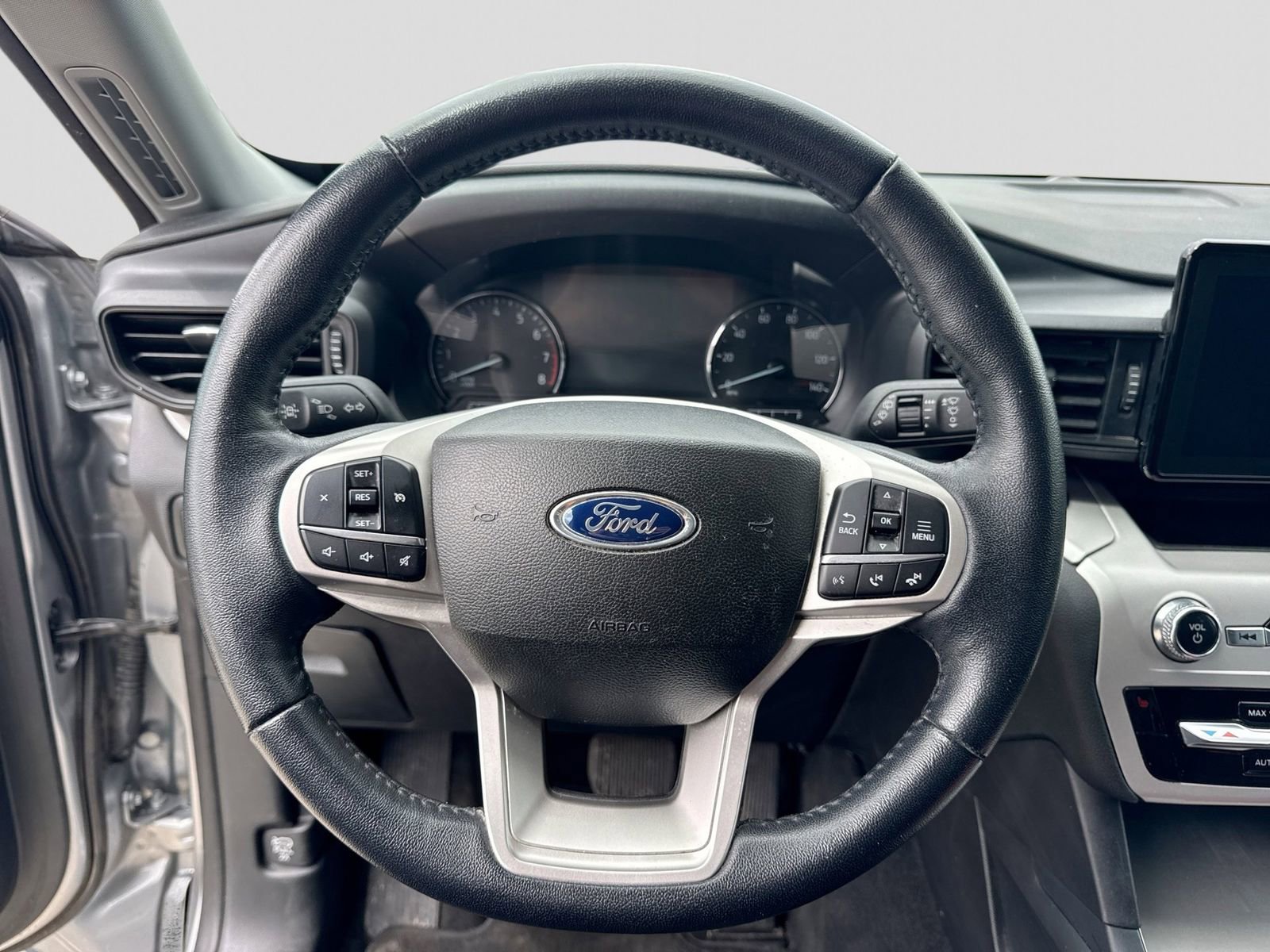 Certified 2023 Ford Explorer XLT AWD/4WD image 25