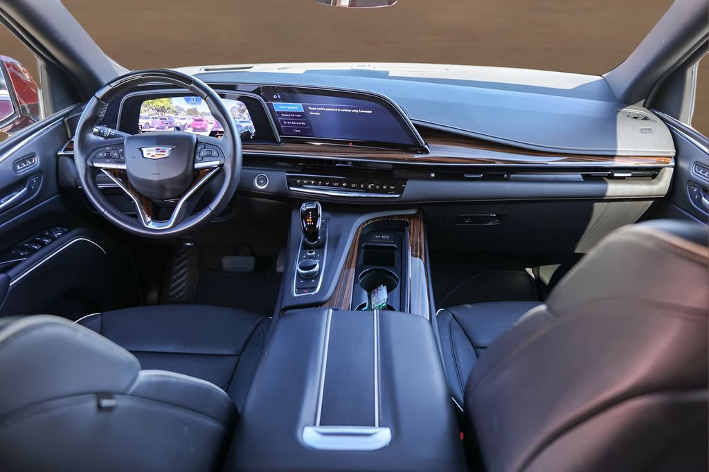 Certified 2024 Cadillac Escalade ESV Premium Luxury RWD image 27