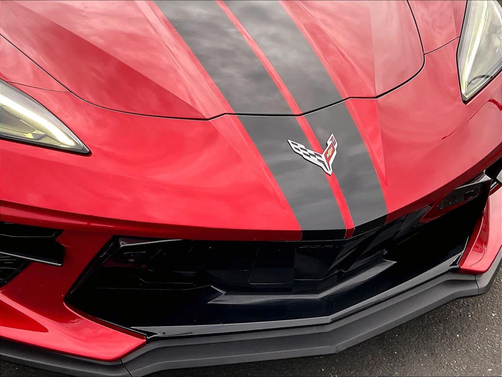 Used 2021 Chevrolet Corvette Stingray Premium Cpe w/ Z51 Performance Package RWD image 30