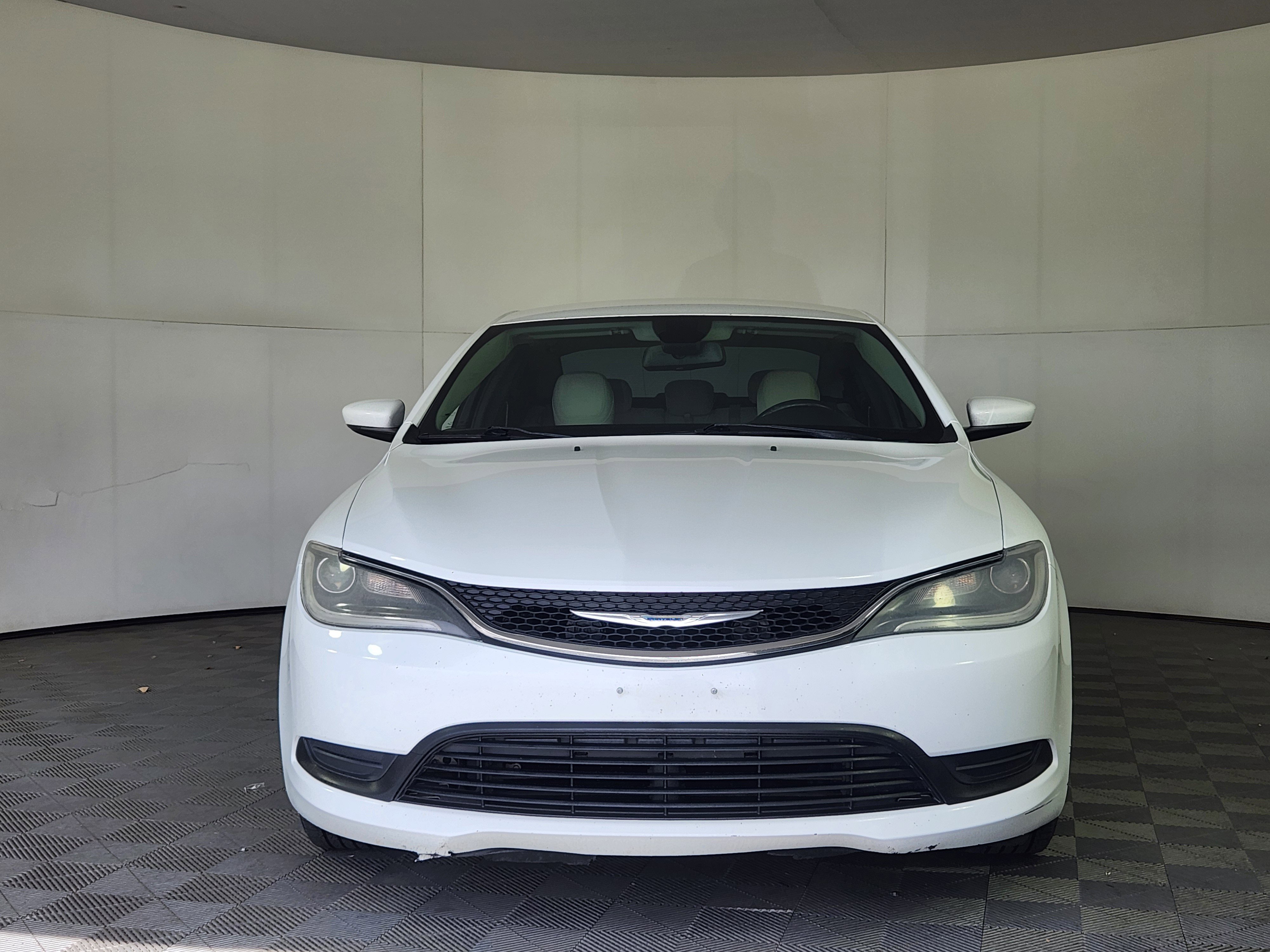 Used 2016 Chrysler 200 LX image 2