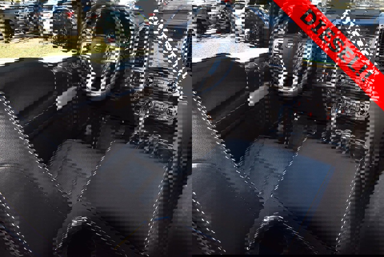 Used 2018 Ford F150 Lariat w/ Equipment Group 502A Luxury image 15