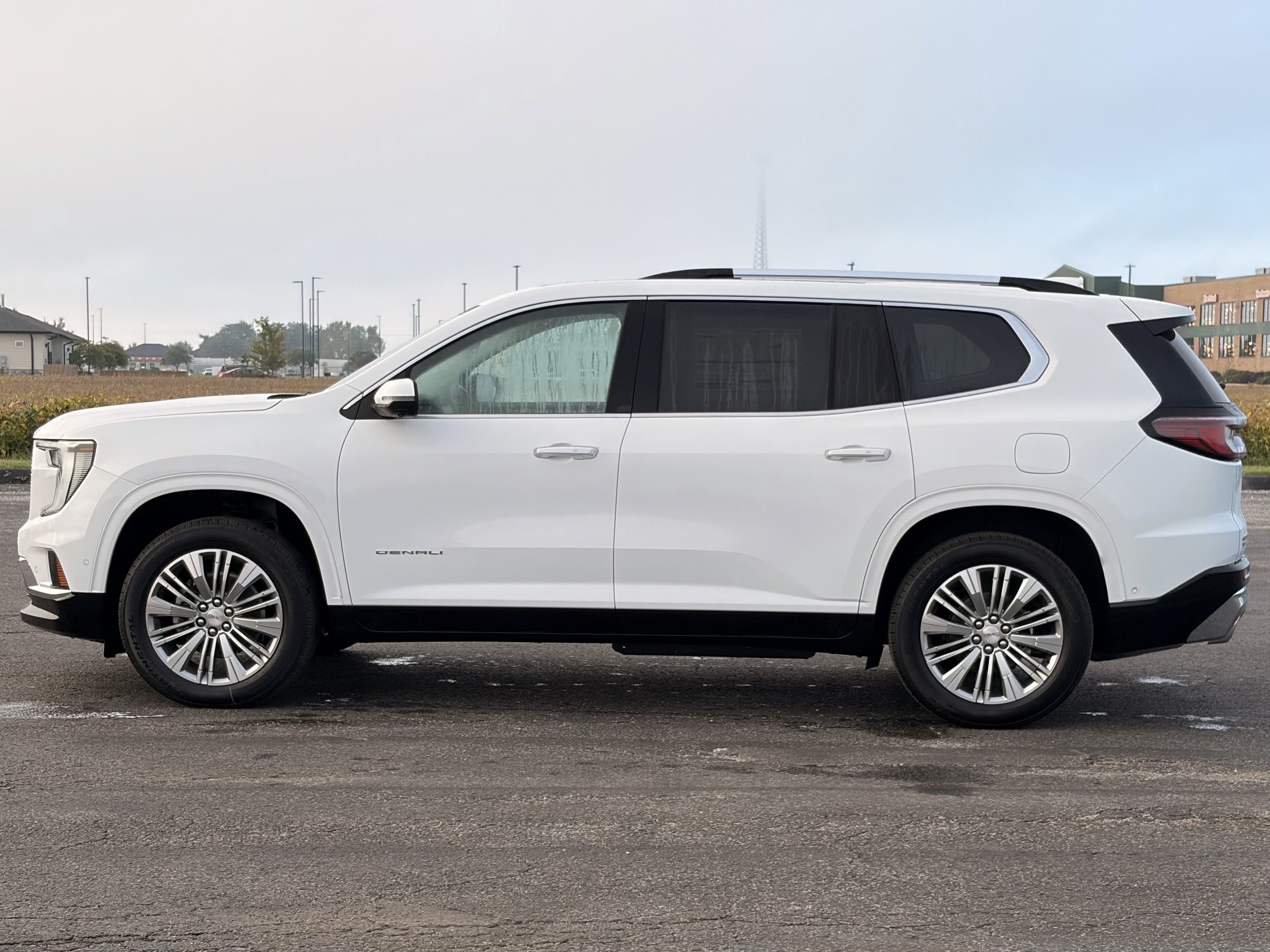 New 2027 GMC Acadia Denali w/ LPO, Floor Liner Package AWD/4WD image 8