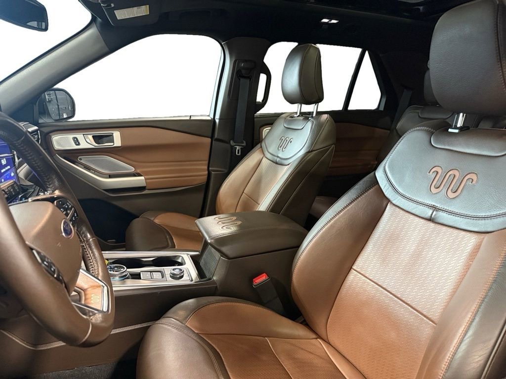 Used 2021 Ford Explorer King Ranch w/ Premium Technology Package AWD/4WD image 15