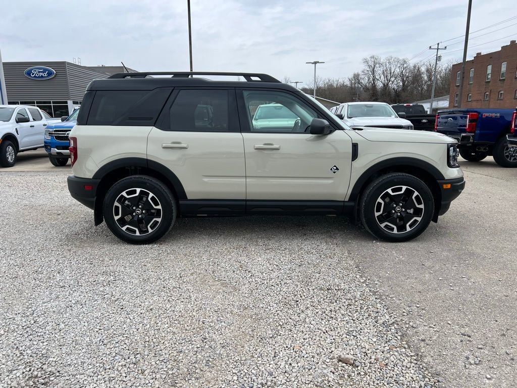 Used 2024 Ford Bronco Sport Outer Banks image 9