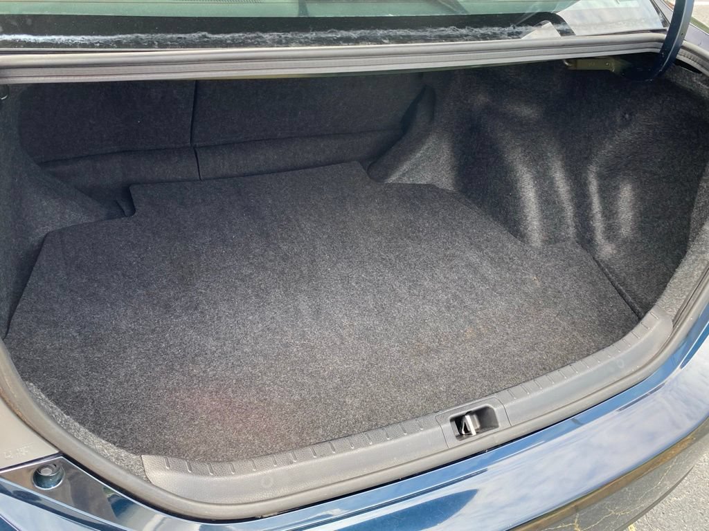 Used 2019 Toyota Corolla LE FWD image 12