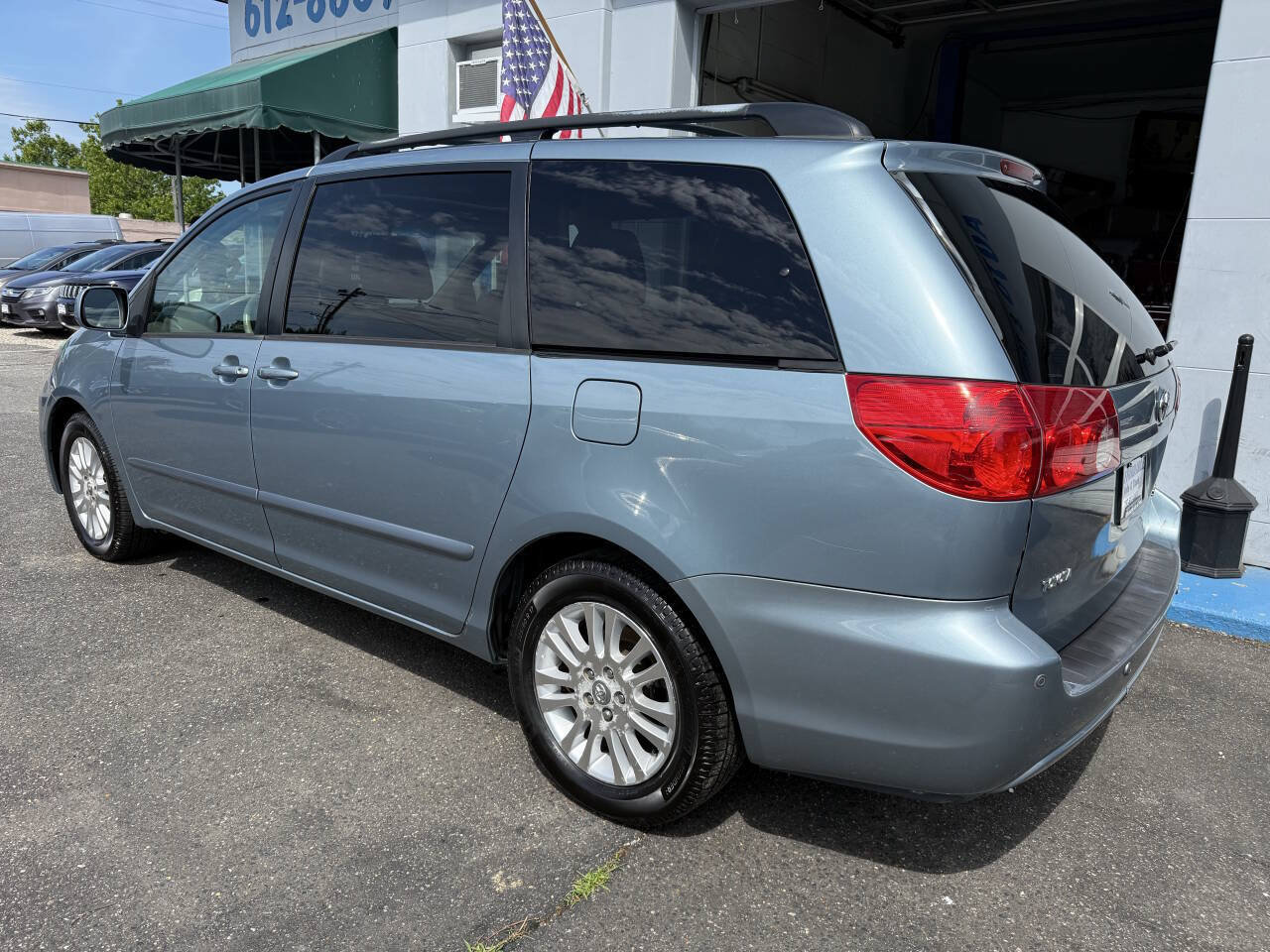Used 2009 Toyota Sienna FWD image 8