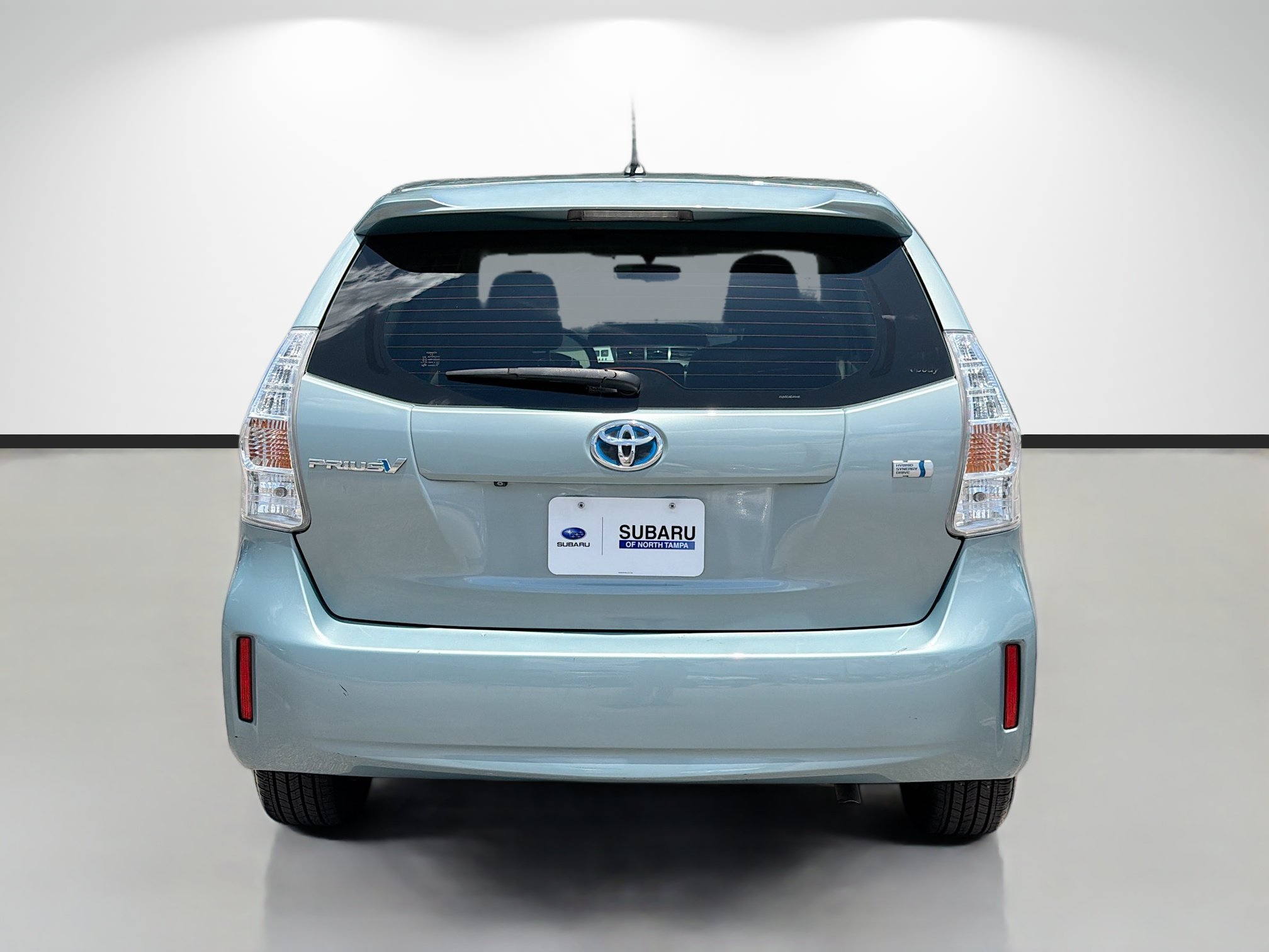 Used 2014 Toyota Prius V Two FWD image 4