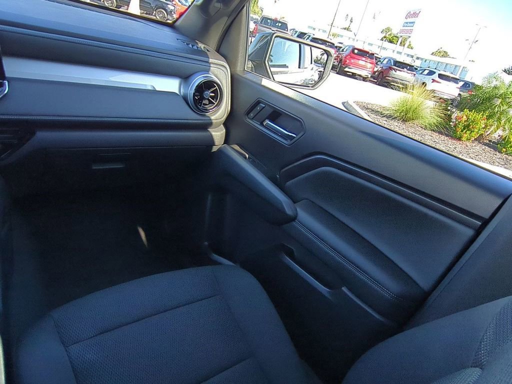 Used 2023 Chevrolet Colorado LT w/ LT Convenience Package image 17