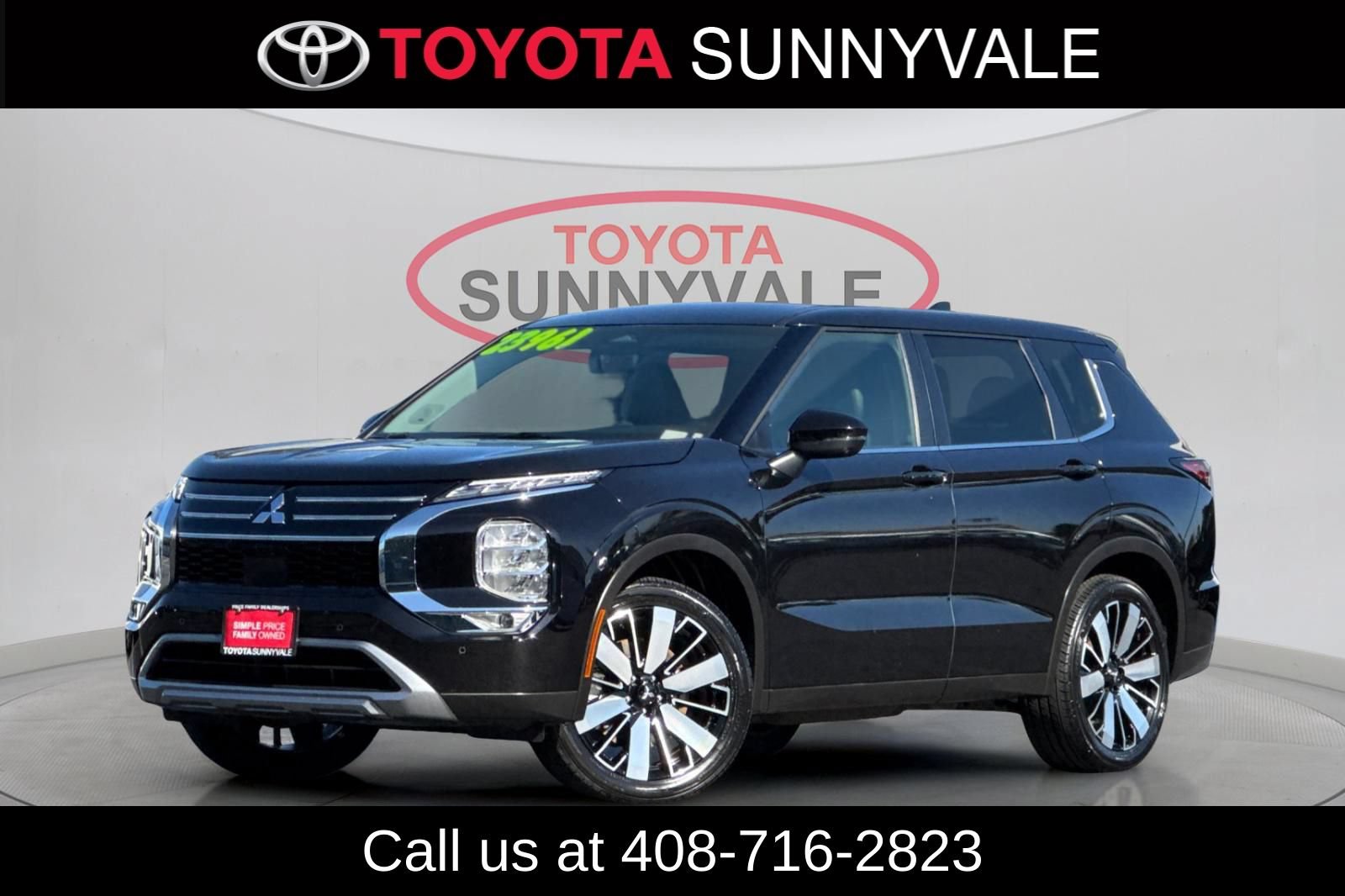 Used 2025 Mitsubishi Outlander SE