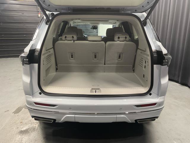 New 2026 Buick Enclave Avenir w/ Super Cruise Package FWD image 7