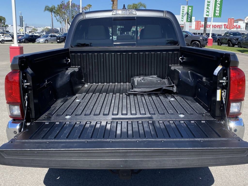 Certified 2018 Toyota Tacoma SR5 RWD image 19