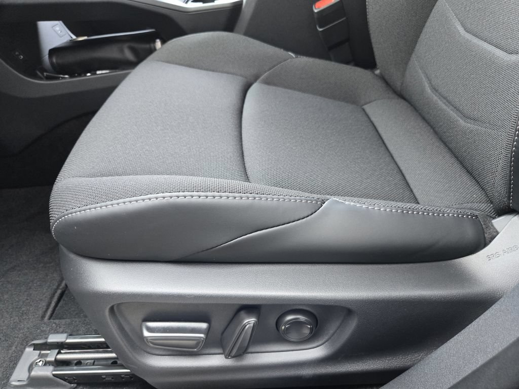 New 2026 Toyota C-HR AWD/4WD image 18