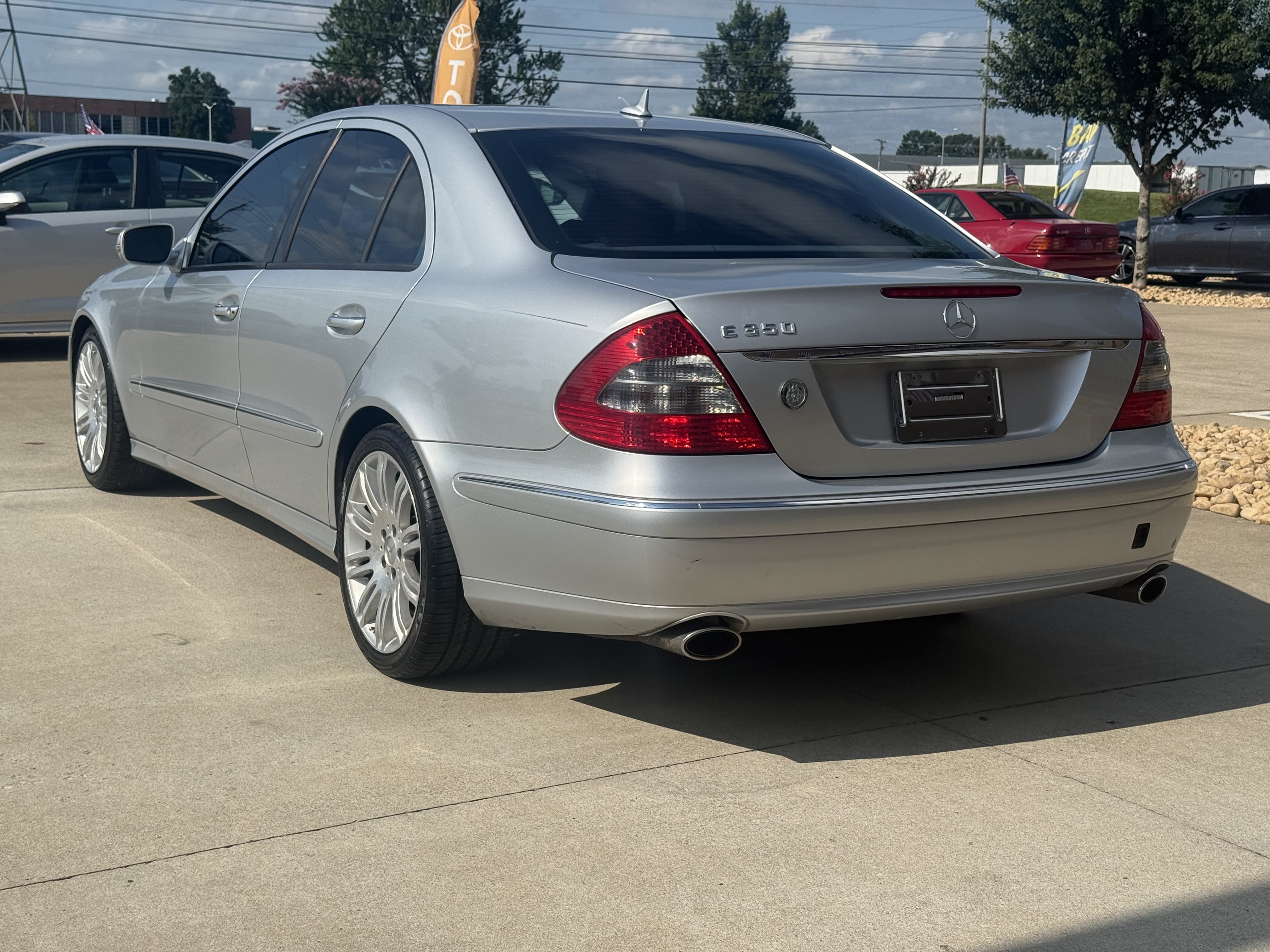 Used 2007 Mercedes-Benz E 350 Sedan w/ Premium Pkg 1 image 5