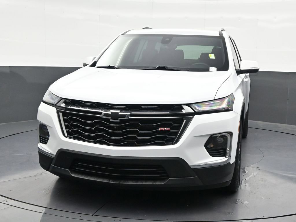 Used 2024 Chevrolet Traverse RS FWD image 9