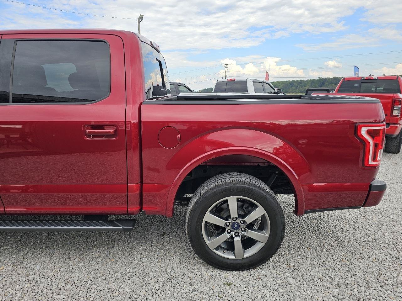 Used 2017 Ford F150 XLT w/ Equipment Group 302A Luxury AWD/4WD image 7