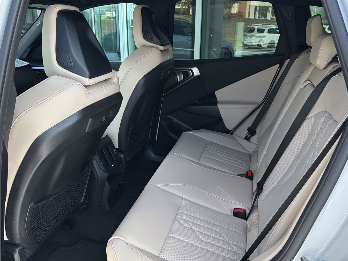 New 2026 BMW X3 xDrive30 w/ Premium Package image 8