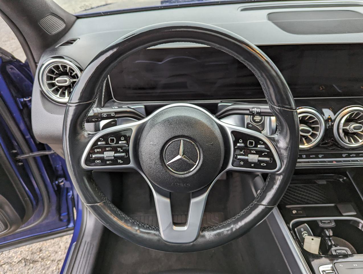 Used 2020 Mercedes-Benz GLB 250 4MATIC image 16
