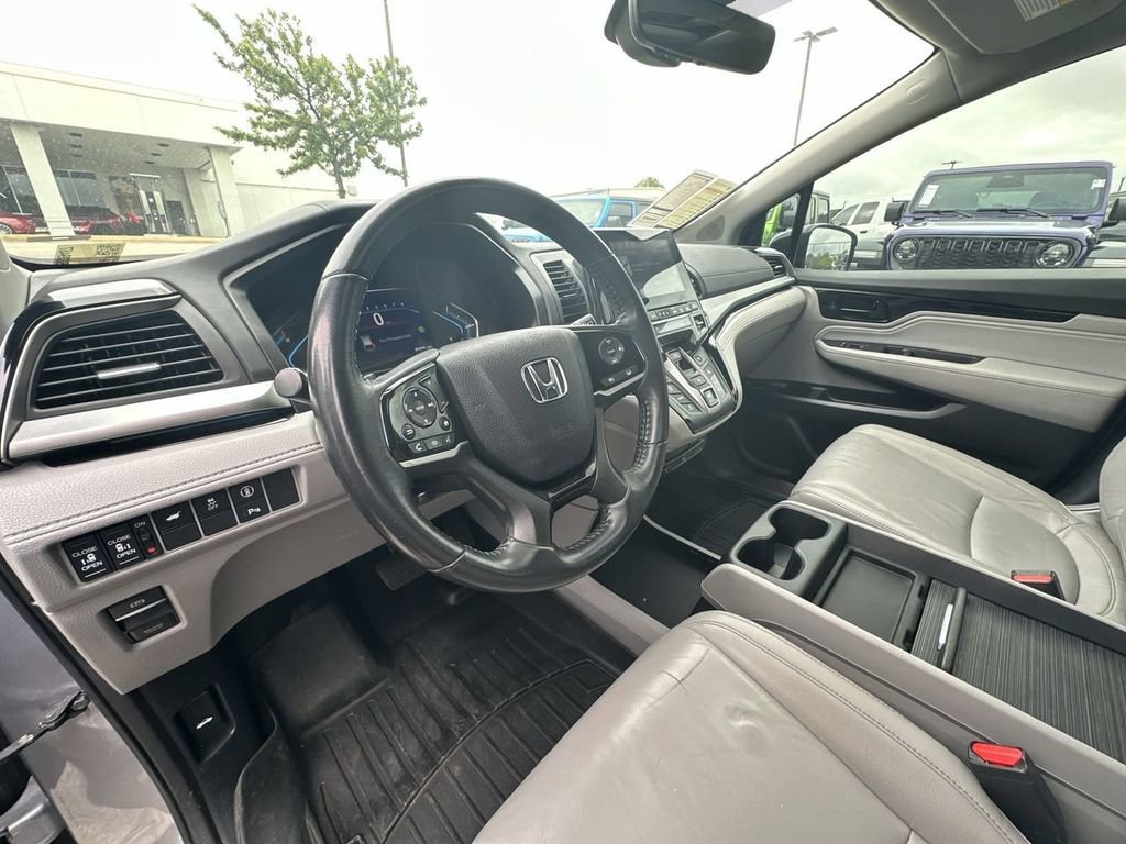 Used 2021 Honda Odyssey Touring image 11