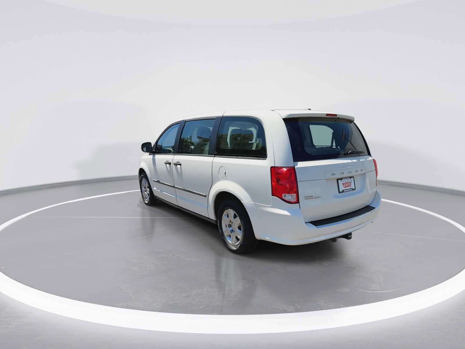 Used 2013 Dodge Grand Caravan American Value Package w/ UConnect Hands-Free Group FWD image 6
