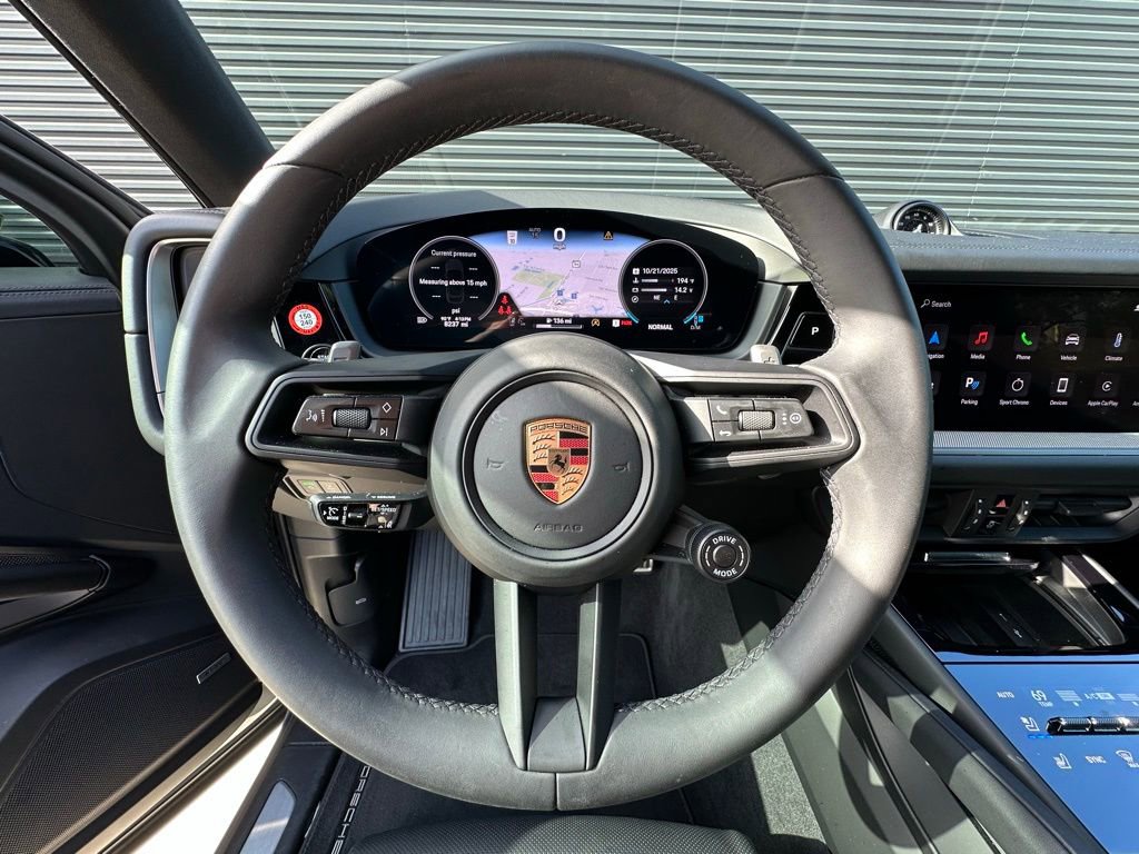 Used 2025 Porsche Cayenne S image 15