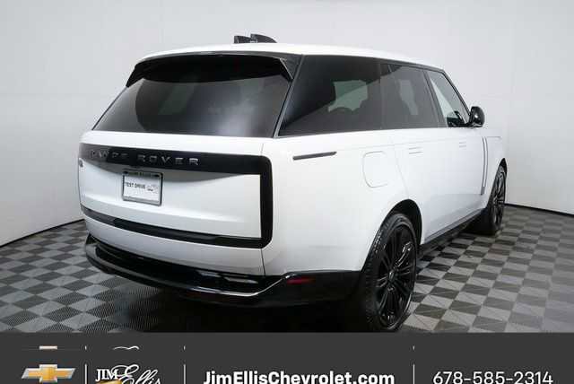 Used 2024 Land Rover Range Rover SE image 3