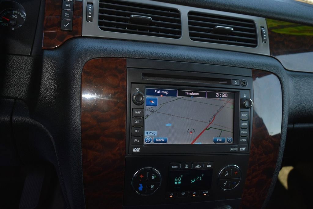 Used 2008 GMC Yukon Denali image 23