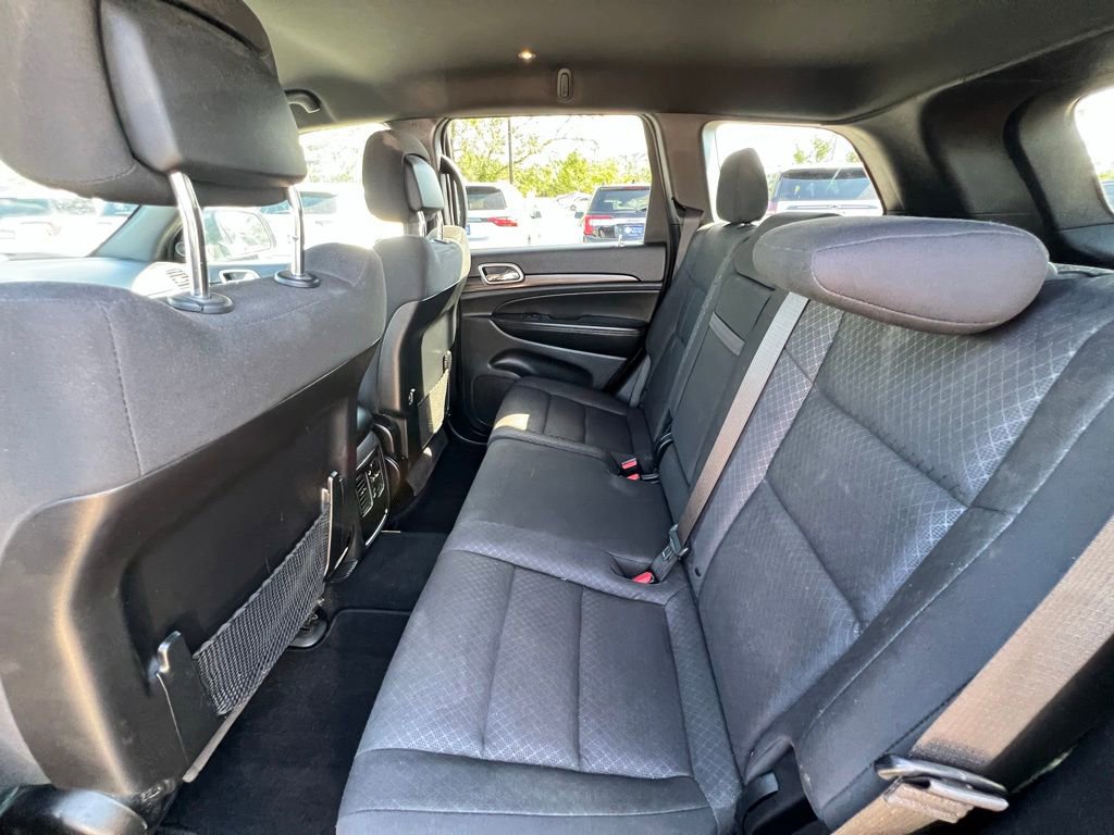 Used 2020 Jeep Grand Cherokee Laredo image 19