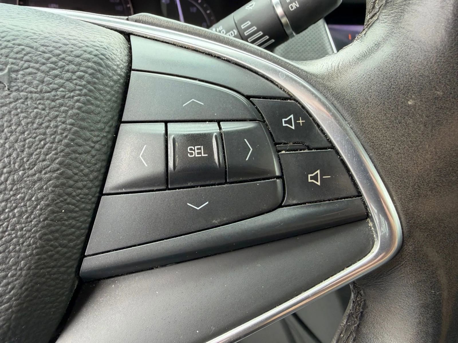 Used 2017 Cadillac XT5 Luxury AWD/4WD image 11
