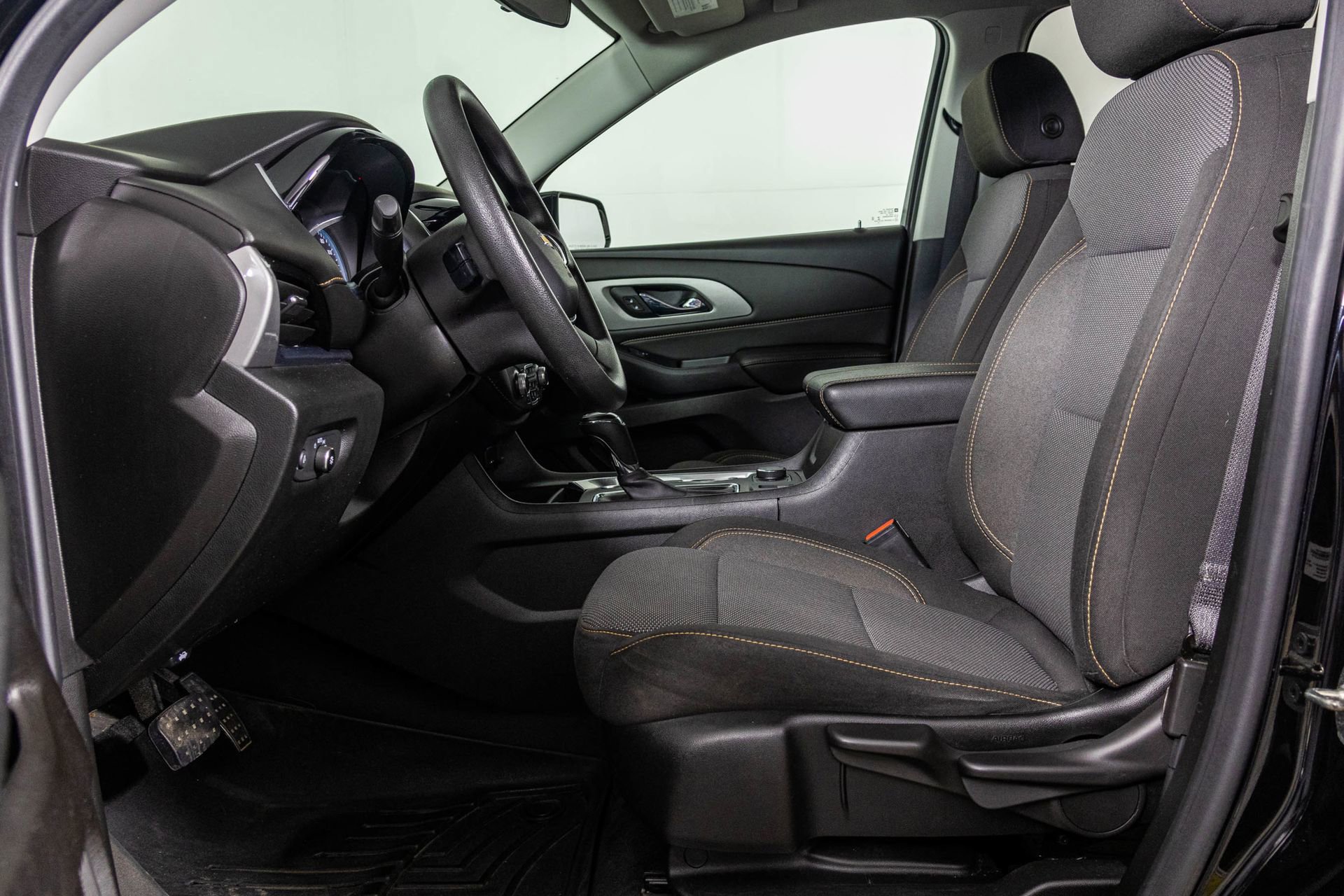 Used 2019 Chevrolet Traverse LS image 19