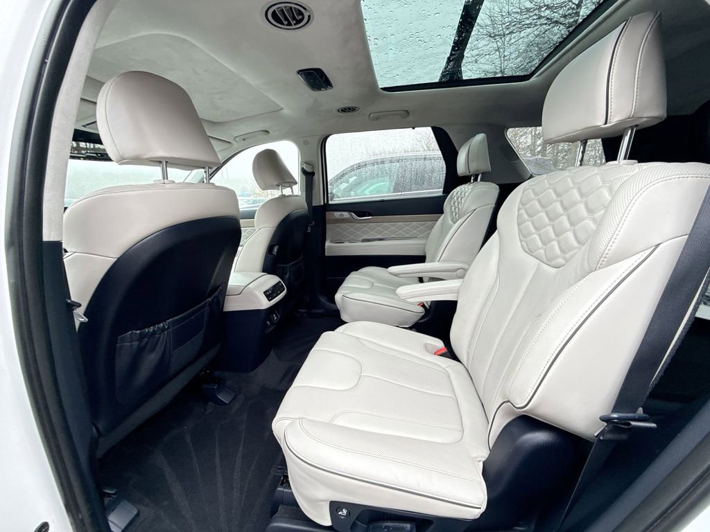 Used 2022 Hyundai Palisade Calligraphy w/ Winter Package image 23