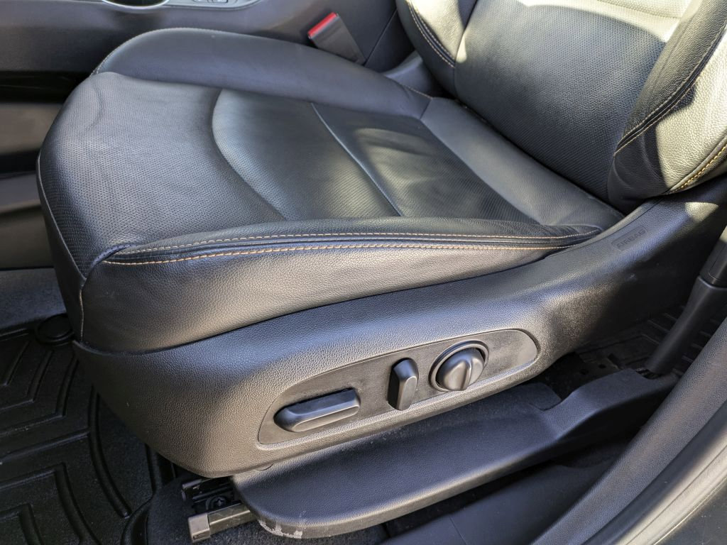 Certified 2021 GMC Terrain SLT w/ Infotainment Package II image 13