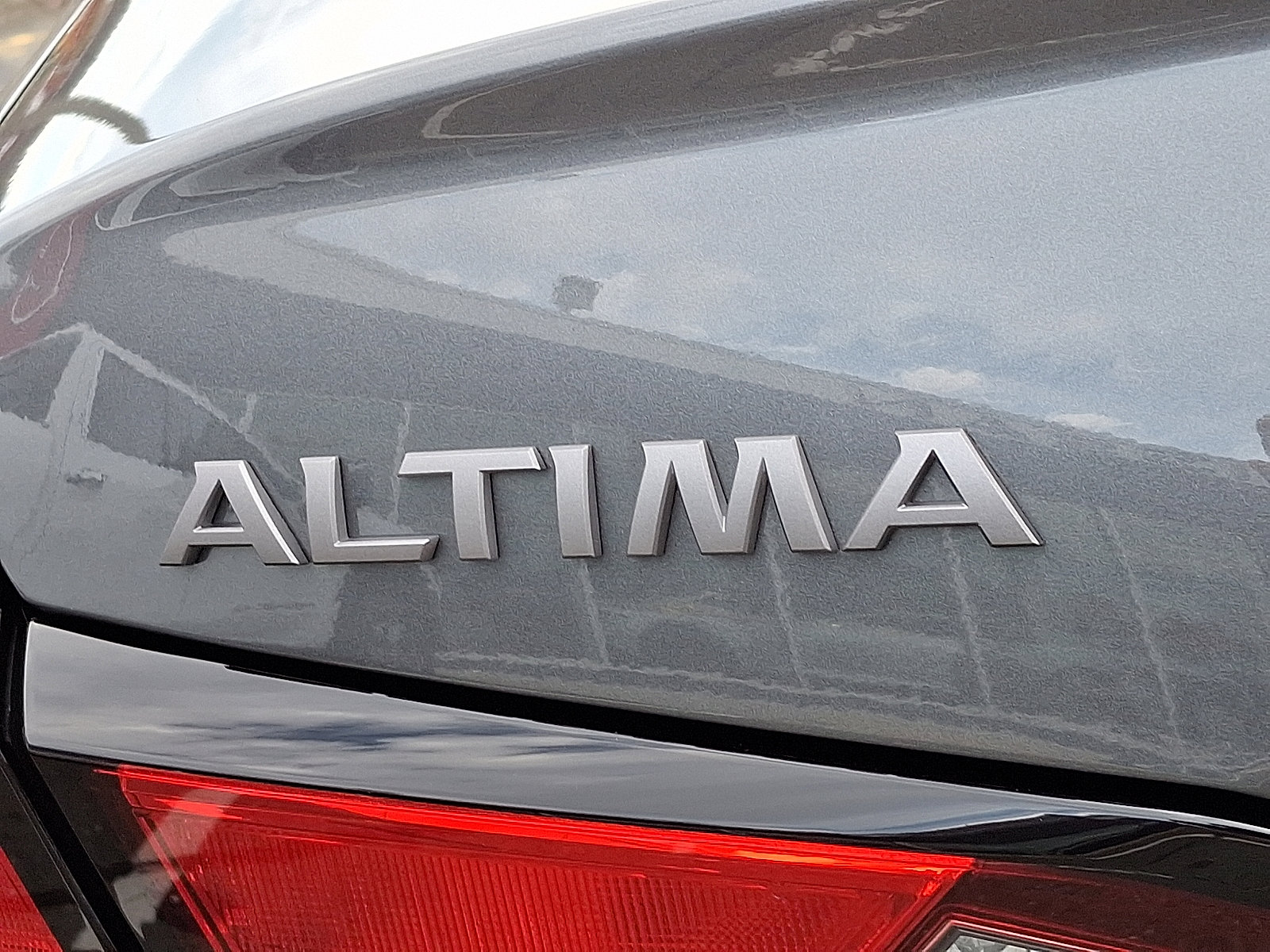 Certified 2025 Nissan Altima 2.5 SR w/ SR Premium Package image 31